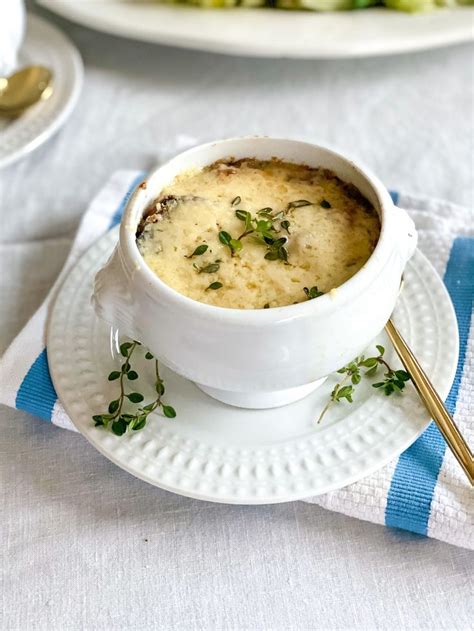 How many carbs are in sammies soup onion with parmesan crouton 8 oz - calories, carbs, nutrition