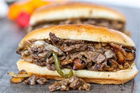 How many carbs are in sand philly cheesesteak classic - calories, carbs, nutrition