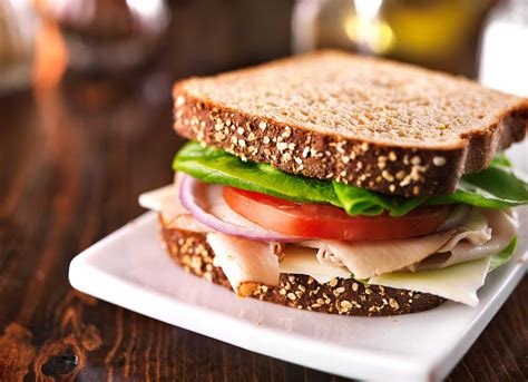 How many carbs are in sandwich trio - vlees - calories, carbs, nutrition