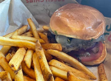 How many carbs are in santa fe burger 1/4 pound - calories, carbs, nutrition