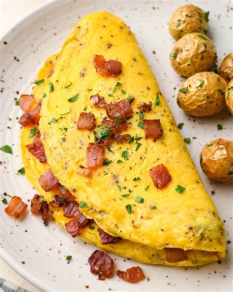 How many carbs are in sausage, potato and chive omelet - calories, carbs, nutrition