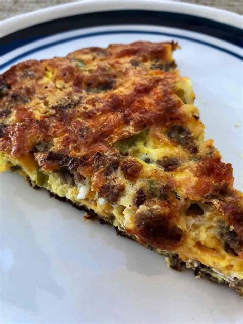 How many carbs are in sausage cheddar breakfast biscuit quiche - calories, carbs, nutrition