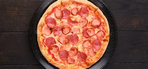 How many carbs are in sausage pizza, baked - calories, carbs, nutrition