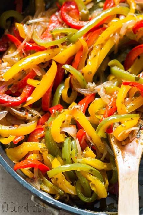 How many carbs are in sauteed peppers and onions - calories, carbs, nutrition