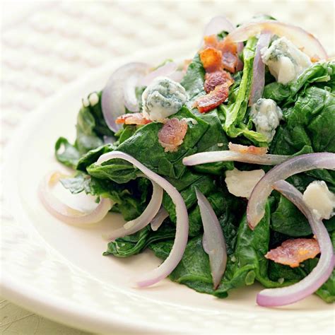 How many carbs are in sauteed spinach with red onion & garlic - calories, carbs, nutrition