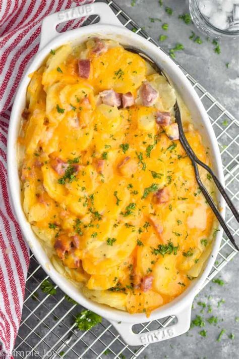 How many carbs are in scalloped potatoes with tomatillo salsa - calories, carbs, nutrition