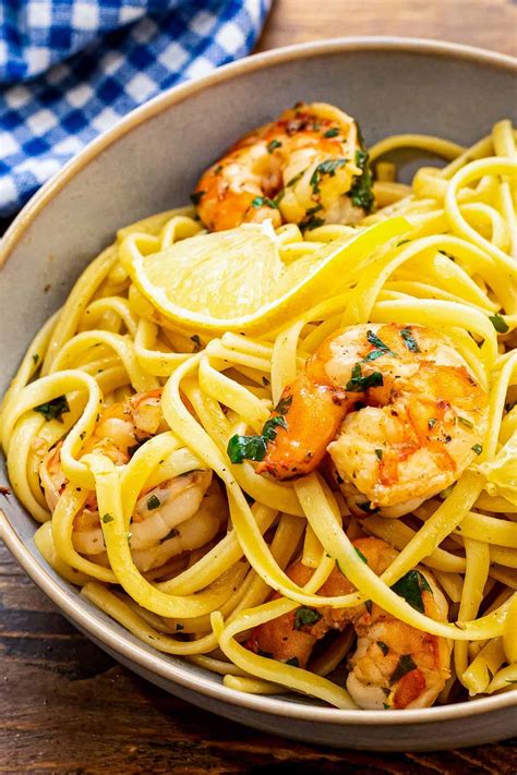 How many carbs are in scampi with linguine - calories, carbs, nutrition