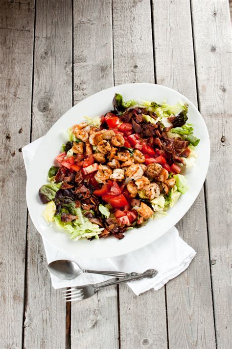 How many carbs are in seafood salad blt club - calories, carbs, nutrition