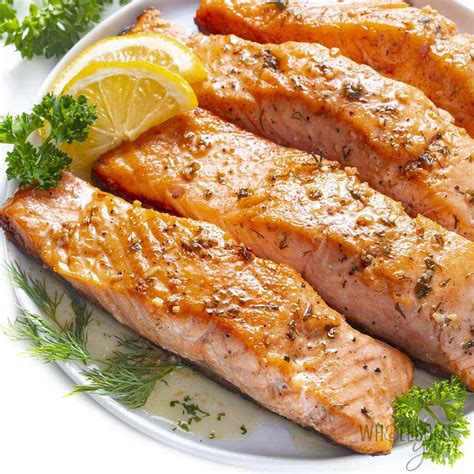 How many carbs are in seared salmon entree - calories, carbs, nutrition