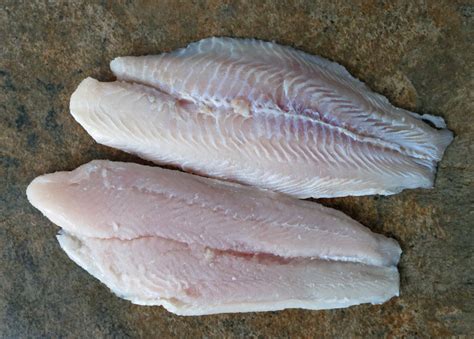 How many carbs are in seasoned baked striped pangasius - calories, carbs, nutrition