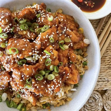 How many carbs are in sesame chicken w/stir fried veg fried rice (14164.6) - calories, carbs, nutrition