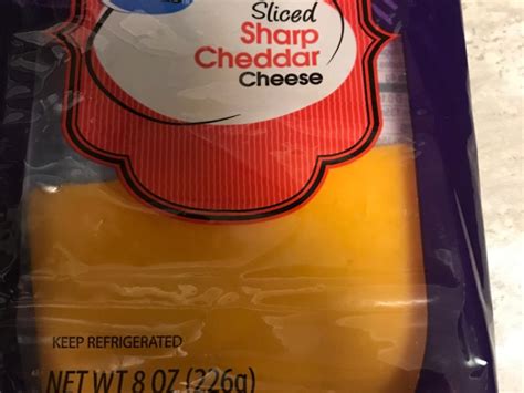 How many carbs are in sharp cheddar - calories, carbs, nutrition