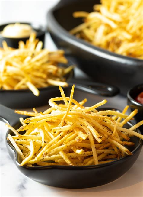 How many carbs are in shoestring french fries - calories, carbs, nutrition