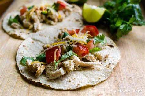 How many carbs are in shredded chicken taco - calories, carbs, nutrition