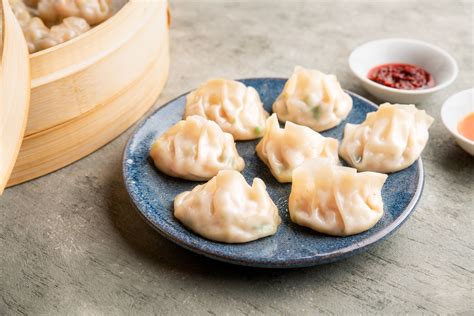 How many carbs are in shrimp and seafood dumplings - calories, carbs, nutrition