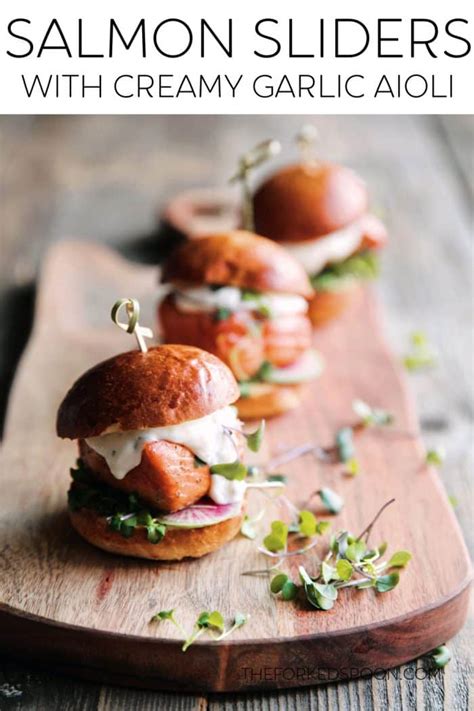 How many carbs are in slammin salmon sliders with lemon aioli and jicama slaw - calories, carbs, nutrition