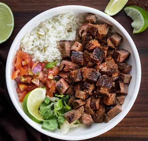 How many carbs are in sliced chipotle steak, brown rice and pigeon peas, southwestern corn (400hs) - calories, carbs, nutrition