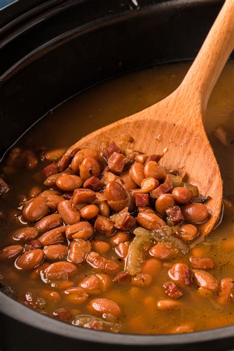 How many carbs are in slow cooked whole pinto beans (35996.1) - calories, carbs, nutrition