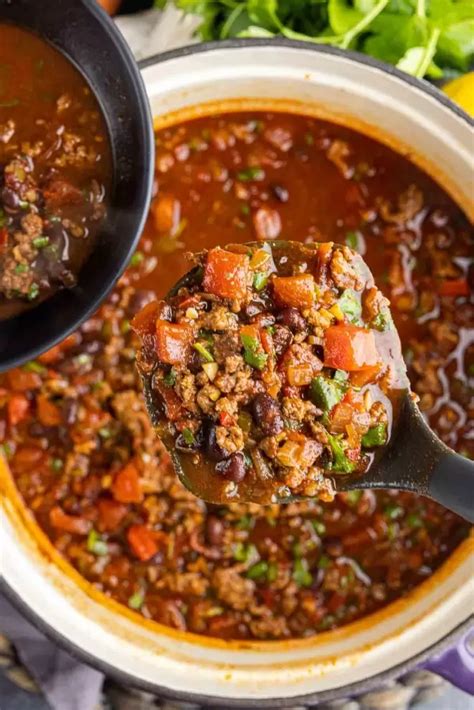 How many carbs are in smoky chipotle chili - calories, carbs, nutrition