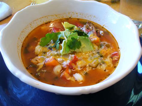 How many carbs are in soup chicken posole 16 oz - calories, carbs, nutrition