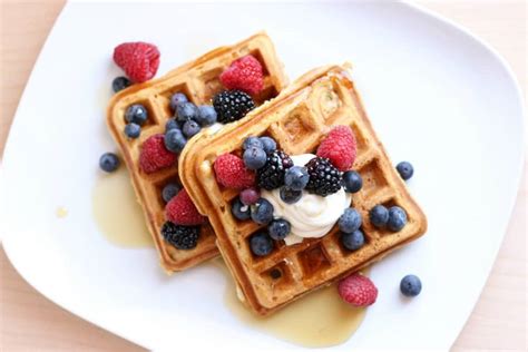 How many carbs are in sour cream waffles - calories, carbs, nutrition