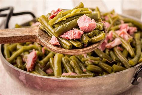 How many carbs are in southern bbq green beans - calories, carbs, nutrition