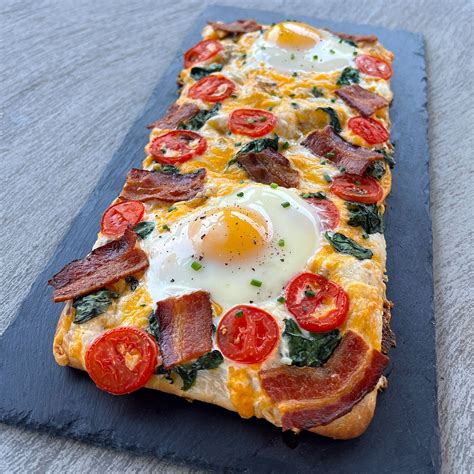 How many carbs are in southwest breakfast flatbread - calories, carbs, nutrition