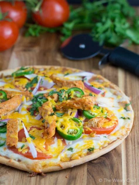 How many carbs are in southwest chicken pizza wheat crust - calories, carbs, nutrition