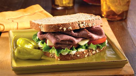 How many carbs are in southwest roast beef sandwich thin - calories, carbs, nutrition