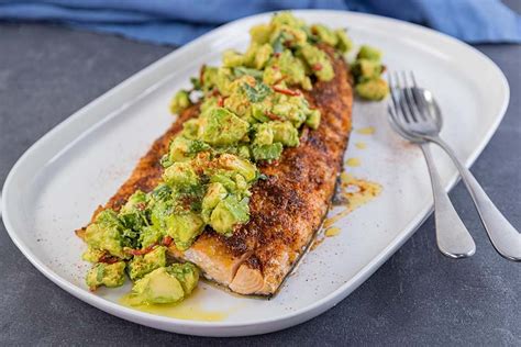 How many carbs are in spice crusted salmon - large - calories, carbs, nutrition