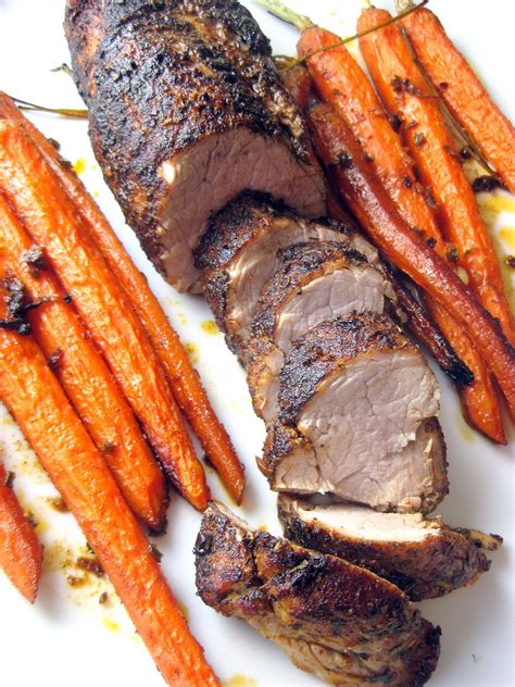 How many carbs are in spice-rubbed pork loin - calories, carbs, nutrition