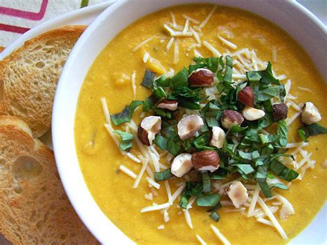 How many carbs are in spiced butternut squash soup - calories, carbs, nutrition