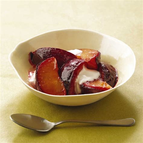 How many carbs are in spiced laquered plums (27568.0) - calories, carbs, nutrition