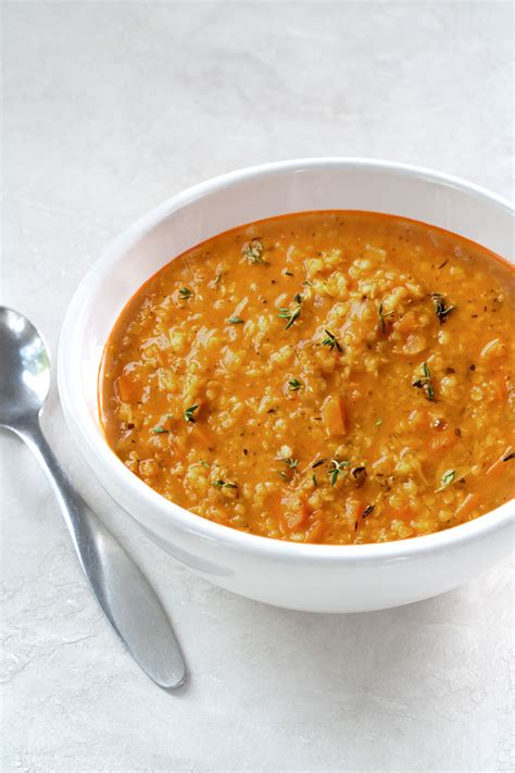 How many carbs are in spiced red lentil soup - calories, carbs, nutrition