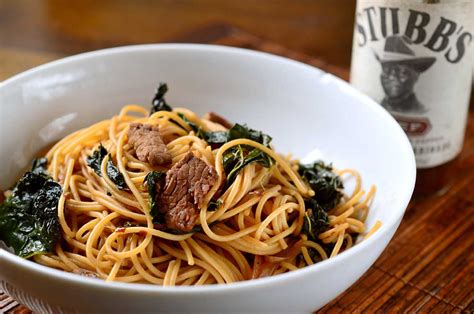 How many carbs are in spicy beef and kale noodle bowl - calories, carbs, nutrition