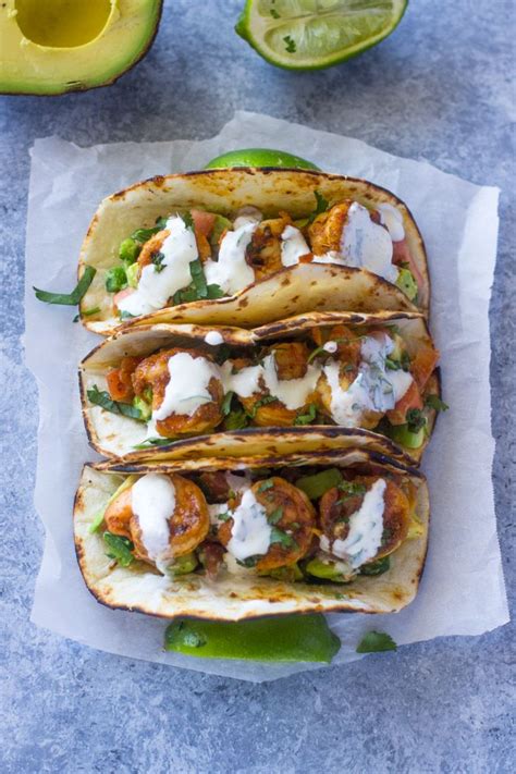 How many carbs are in spicy fish taco with salsa and sour cream - calories, carbs, nutrition