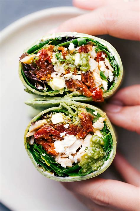 How many carbs are in spicy mediterranean wrap - calories, carbs, nutrition