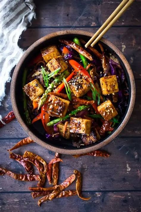 How many carbs are in spicy szechuan salad - calories, carbs, nutrition
