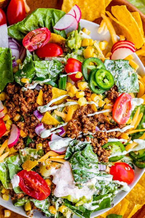 How many carbs are in spicy taco salad - calories, carbs, nutrition