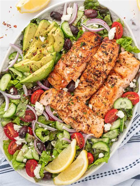 How many carbs are in spring pea grilled salmon salad - calories, carbs, nutrition