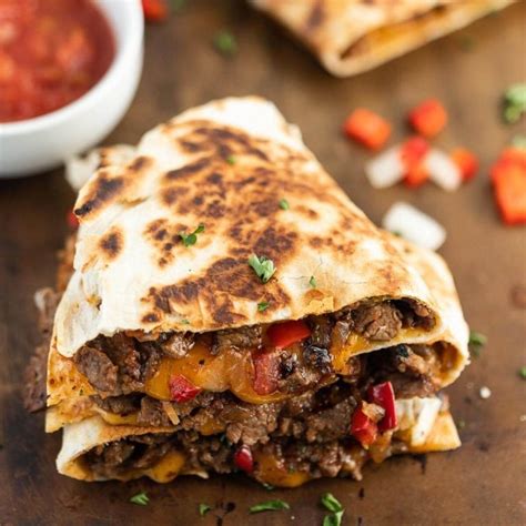 How many carbs are in steak fajita quesadilla - calories, carbs, nutrition