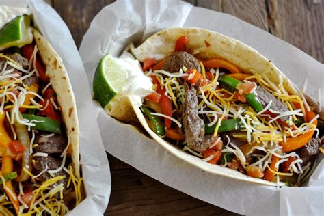 How many carbs are in steak soft tacos - calories, carbs, nutrition