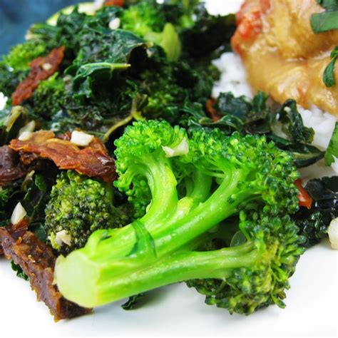 How many carbs are in stir-fried broccoli florets - calories, carbs, nutrition