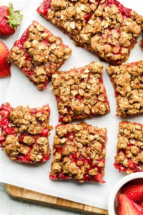 How many carbs are in strawberry oatmeal bar - calories, carbs, nutrition