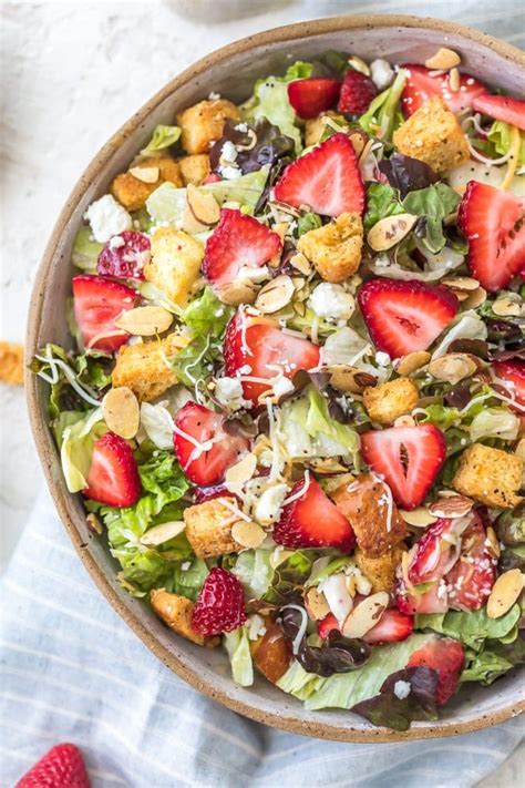 How many carbs are in strawberry poppy seed salad - calories, carbs, nutrition