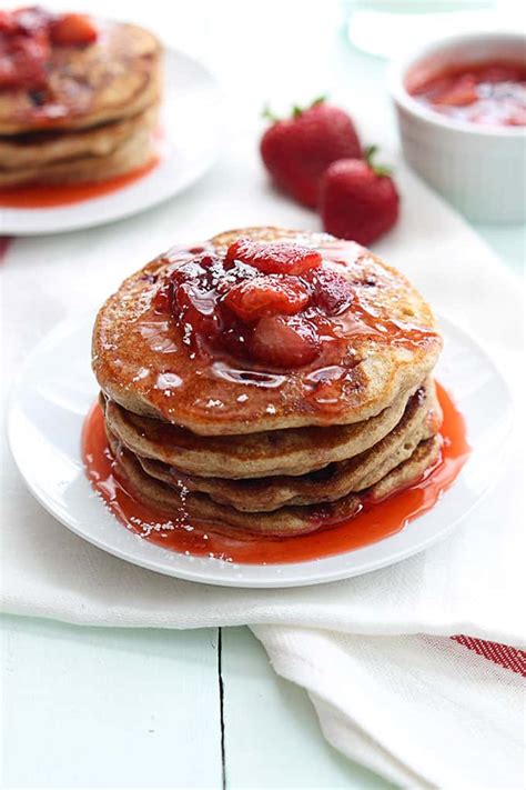 How many carbs are in strawberry rhubarb whole wheat pancakes - calories, carbs, nutrition