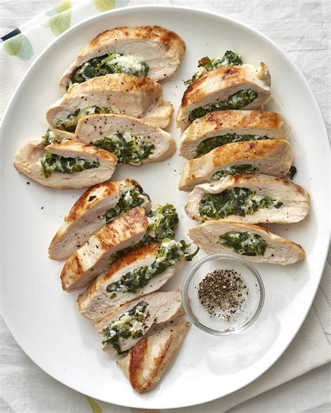 How many carbs are in stuffed chicken breast withspinach, sun-dried tomatoes and goat cheese-occ - calories, carbs, nutrition