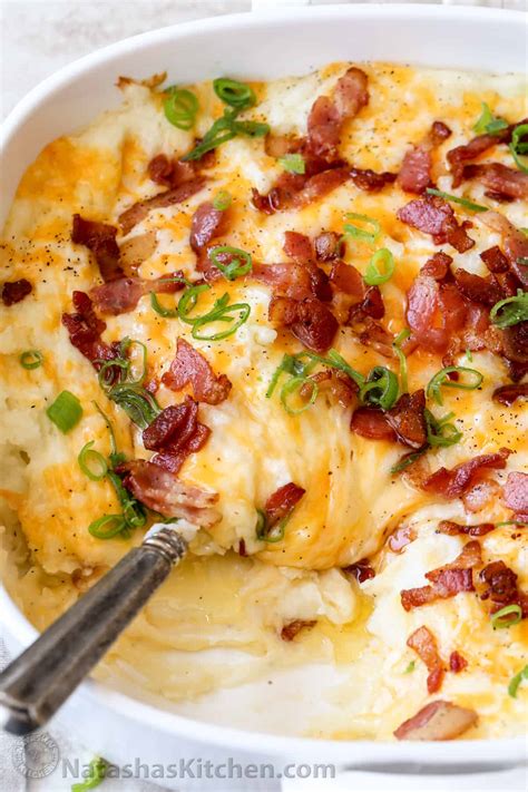 How many carbs are in stuffed mashed potato casserole - calories, carbs, nutrition