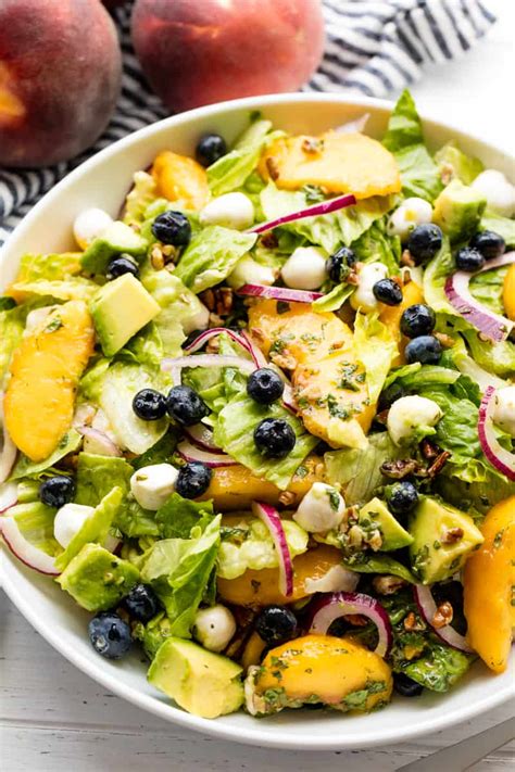 How many carbs are in summer peach salad - calories, carbs, nutrition