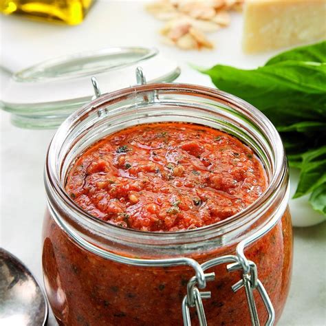 How many carbs are in sundried tomato and almond pesto - calories, carbs, nutrition